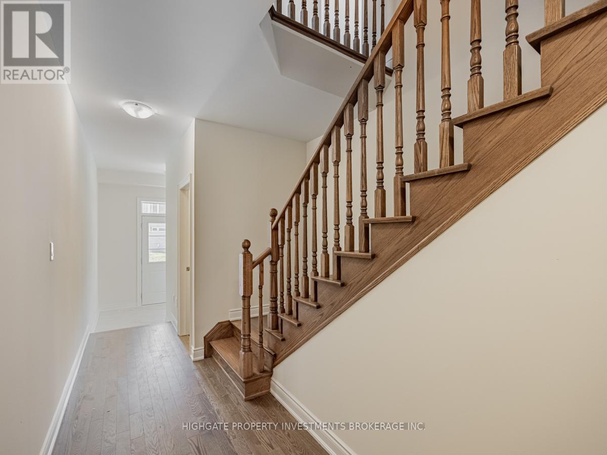 71 Donald Ficht Crescent, Brampton, Ontario  L7A 5H6 - Photo 6 - W13475062