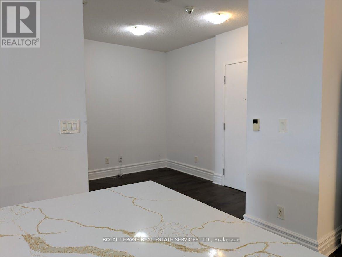 1128 - 3888 Duke Of York Boulevard, Mississauga, Ontario  L5B 4P5 - Photo 2 - W13475074