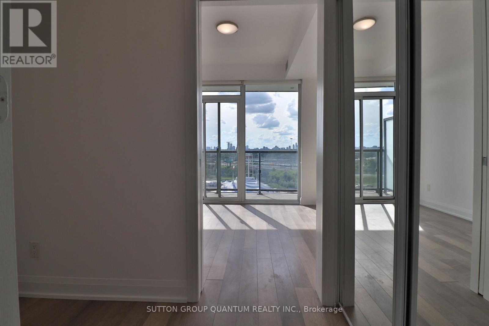 1410 - 56 Annie Craig Drive, Toronto, Ontario  M8V 0C8 - Photo 6 - W13475194