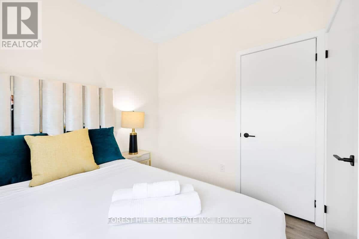 709 - 2300 St Clair Avenue W, Toronto, Ontario  M6N 0B3 - Photo 23 - W13475284