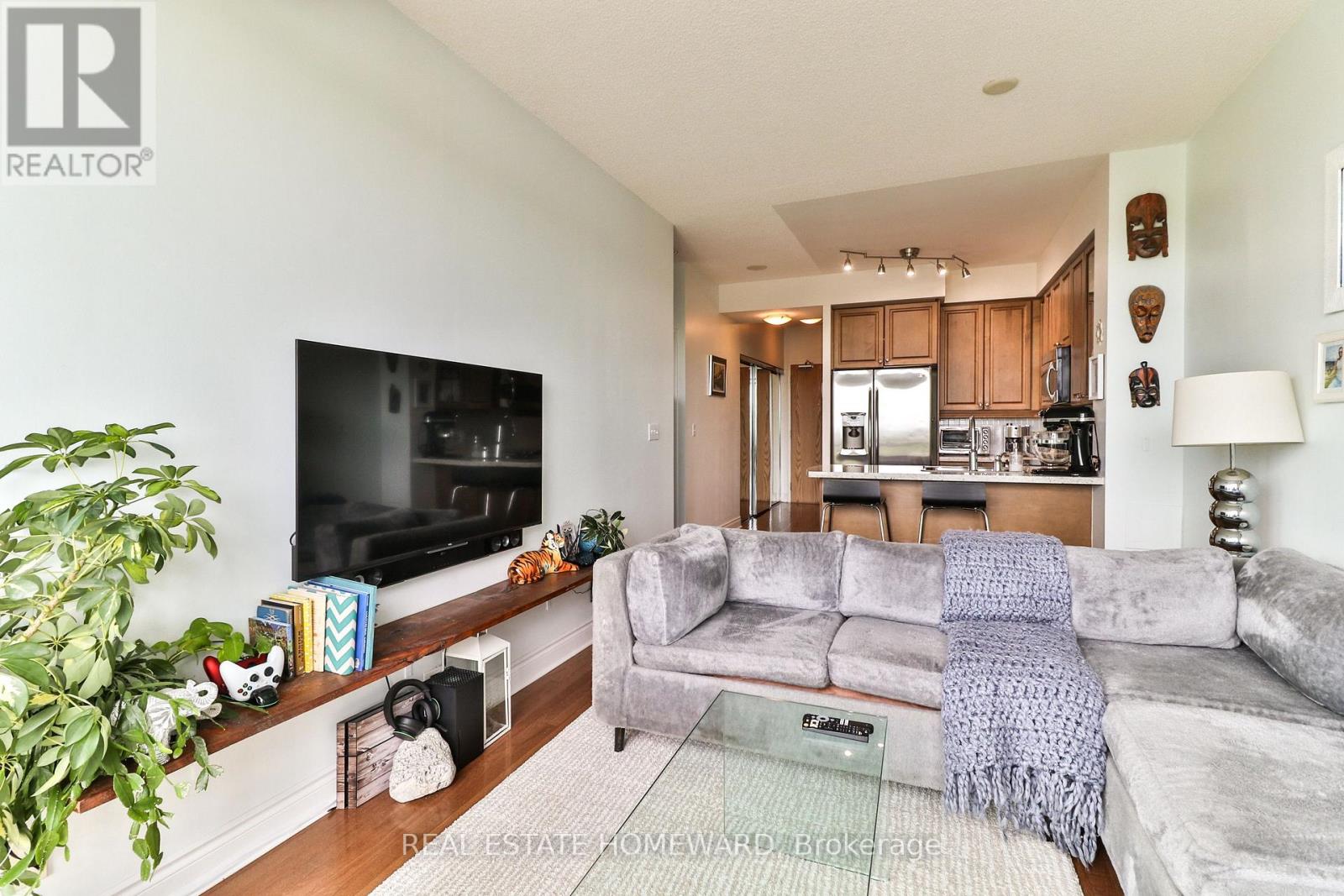 608 - 1900 Lake Shore Boulevard W, Toronto, Ontario  M6S 1A4 - Photo 8 - W13475352
