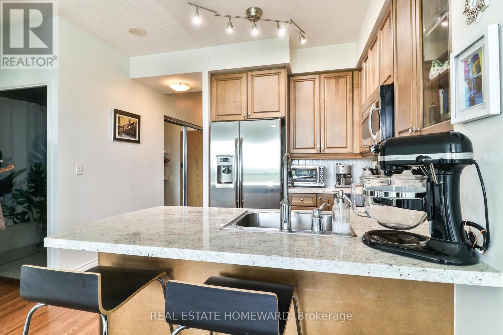 608 - 1900 Lake Shore Boulevard W, Toronto, Ontario  M6S 1A4 - Photo 12 - W13475352