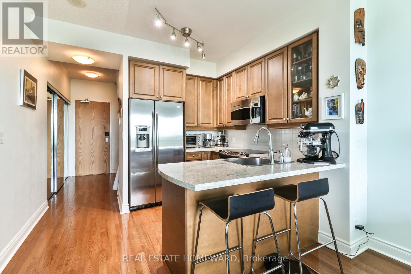 608 - 1900 Lake Shore Boulevard W, Toronto, Ontario  M6S 1A4 - Photo 10 - W13475352