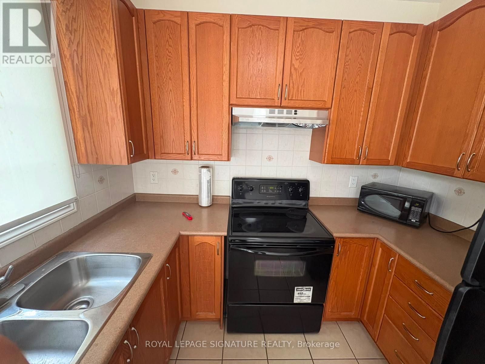 39 Palm Tree Road, Brampton, Ontario  L6V 4N5 - Photo 8 - W13475614