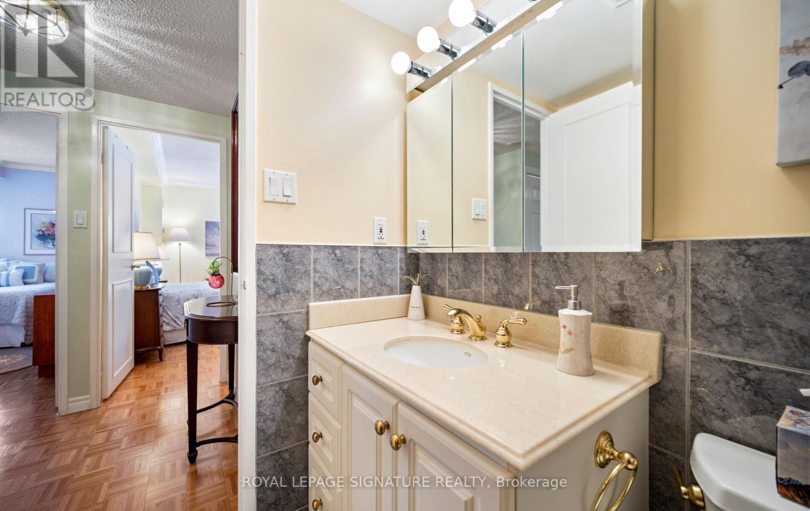 606 - 820 Burnhamthorpe Road, Toronto, Ontario  M9C 4W2 - Photo 25 - W13475772