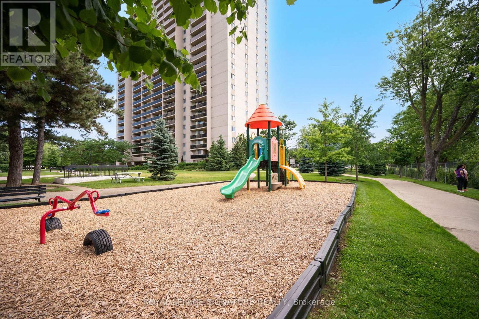 606 - 820 Burnhamthorpe Road, Toronto, Ontario  M9C 4W2 - Photo 46 - W13475772