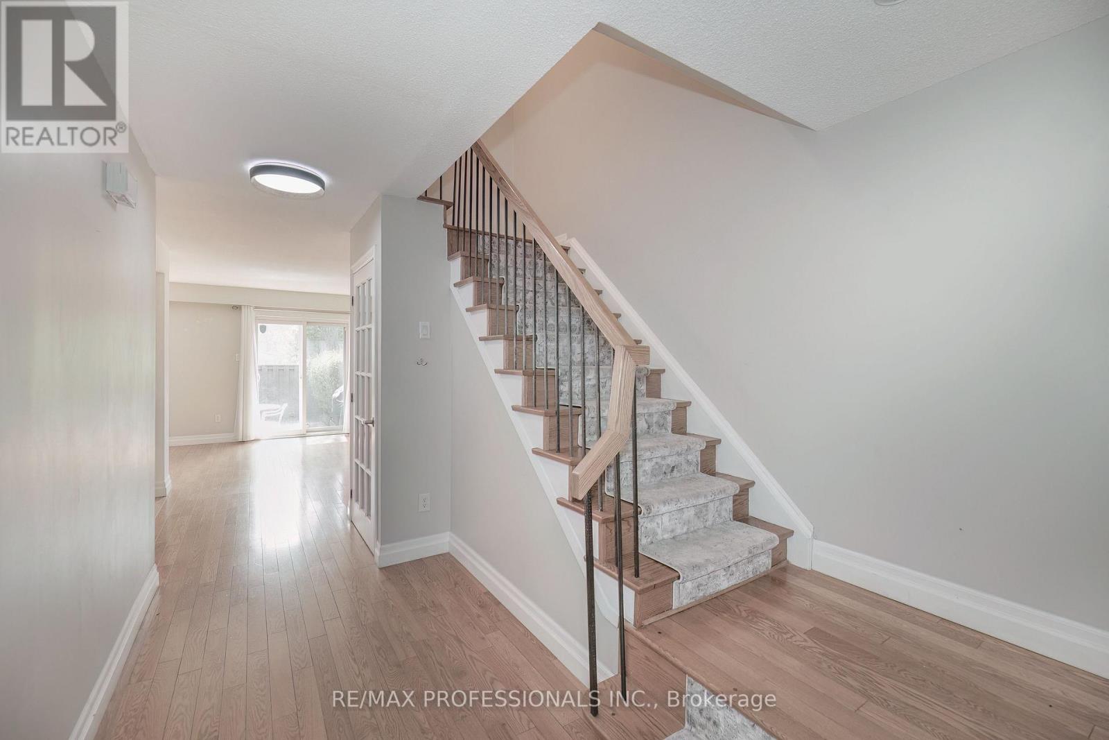 20 - 1951 Rathburn Road E, Mississauga, Ontario  L4W 2N9 - Photo 4 - W13476022