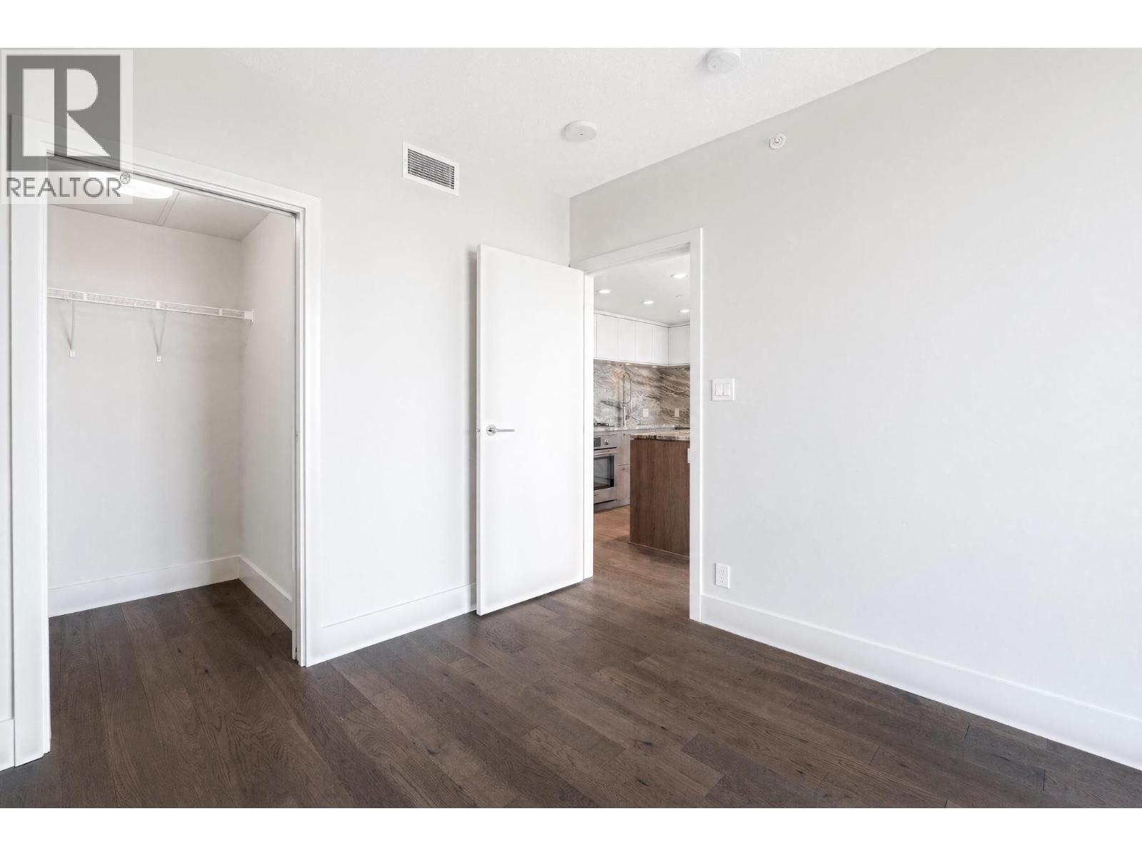 1702 680 Seylynn Crescent, North Vancouver, British Columbia  V7J 0B5 - Photo 17 - R3104760