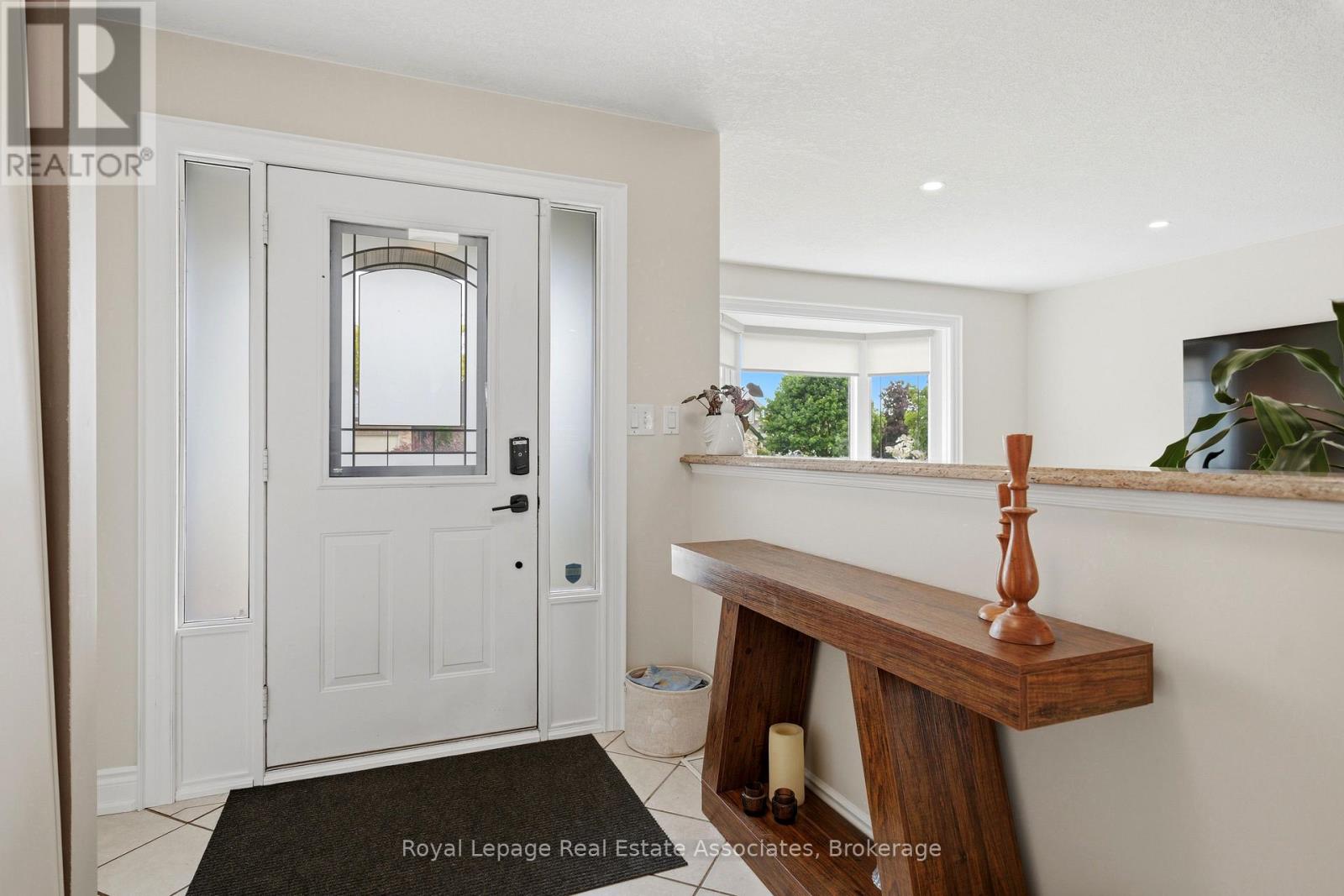 216 Fennel Street, Blandford-Blenheim, Ontario  N0J 1S0 - Photo 5 - X13410240