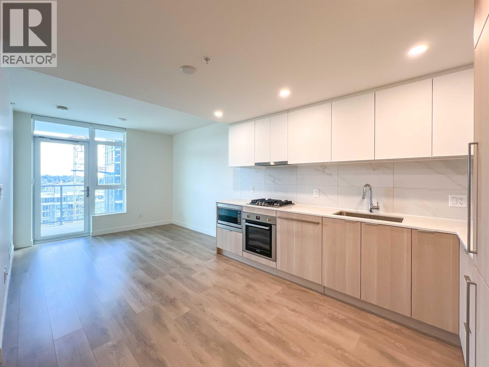 2208 308 Alderson Avenue, Coquitlam, British Columbia  V3K 0J2 - Photo 2 - R3138569