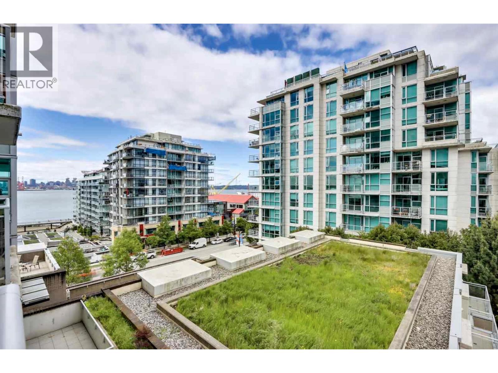 708 188 E Esplanade, North Vancouver, British Columbia  V7L 4Y1 - Photo 7 - R3138584
