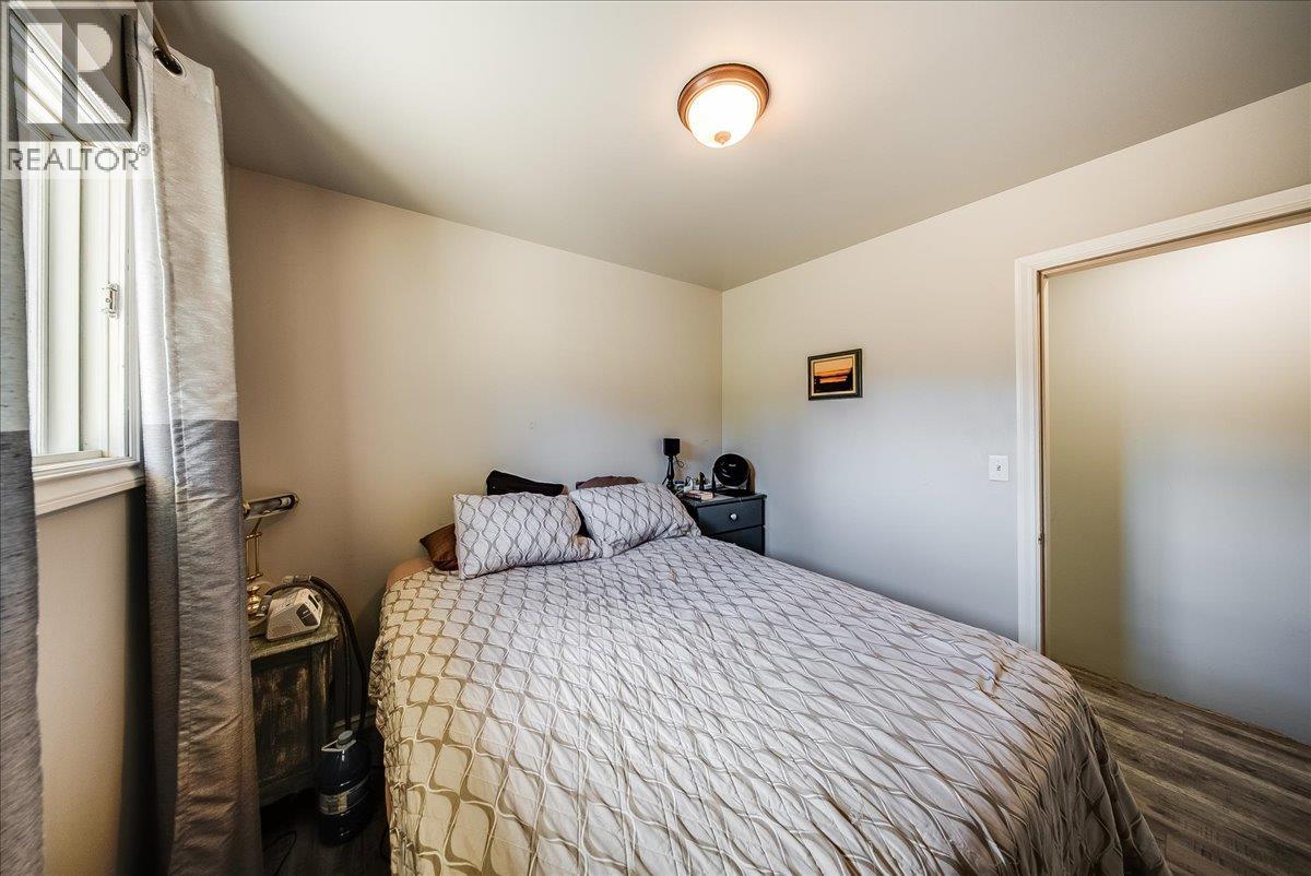 1200 Falls Road, Fruitvale, British Columbia  V0G 1P0 - Photo 19 - 10391990
