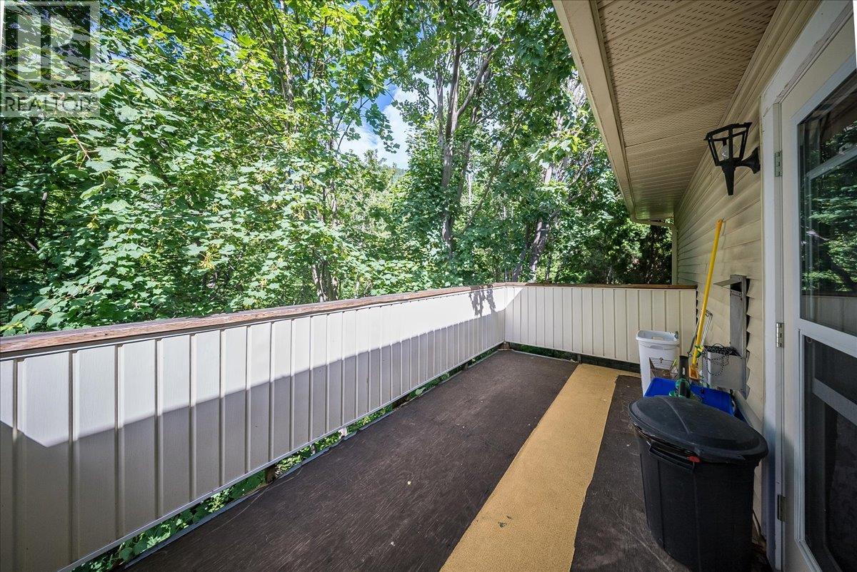 1200 Falls Road, Fruitvale, British Columbia  V0G 1P0 - Photo 47 - 10391990
