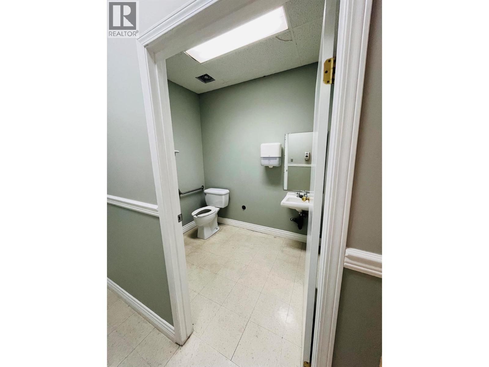 3309 31 Avenue Unit# A, Vernon, British Columbia  V1T 2H4 - Photo 9 - 10391804