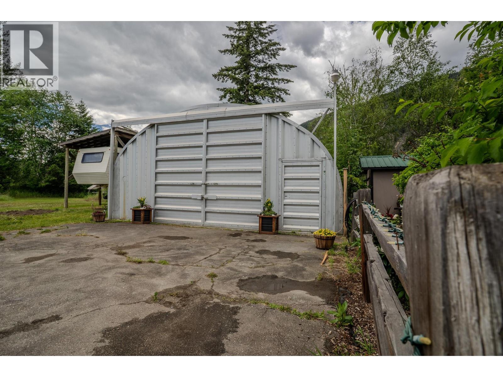 148 Mclure Ferry Road, Mclure, British Columbia  V0E 2H0 - Photo 5 - 10392148