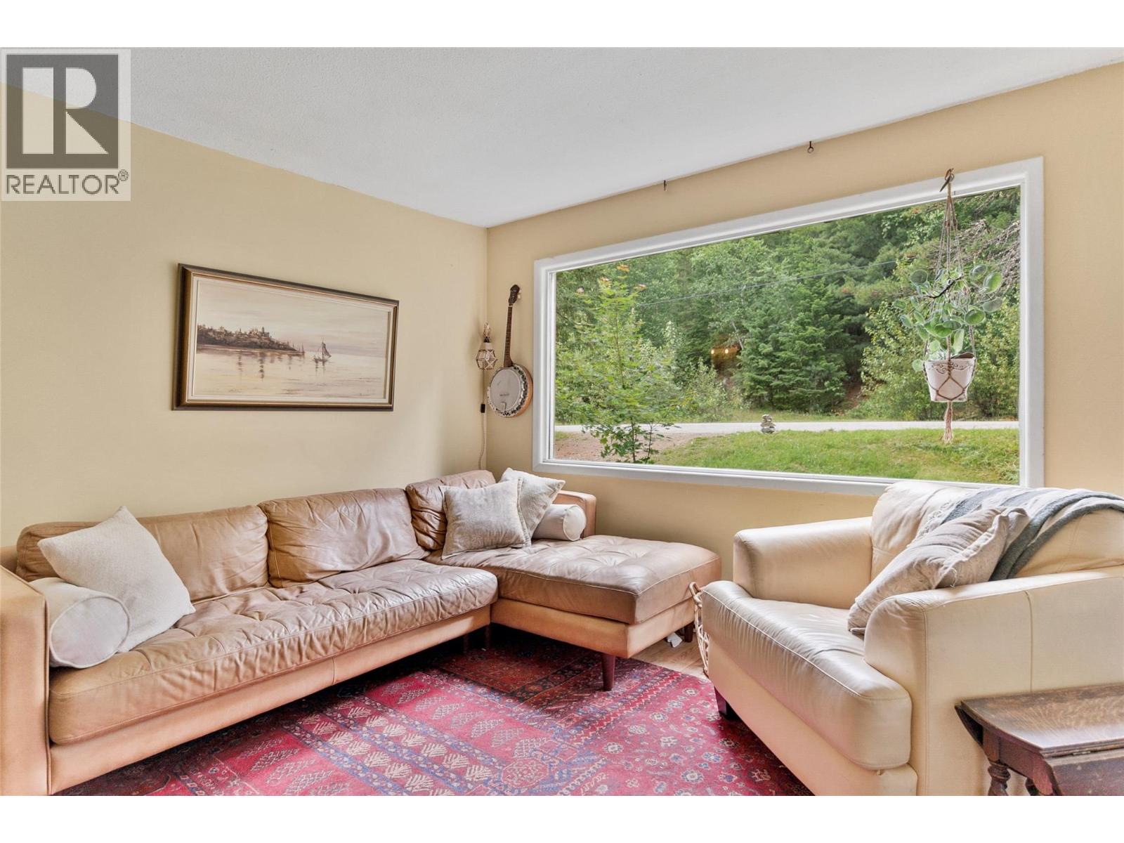 4752 Lybarger Road, Malakwa, British Columbia  V0E 2J0 - Photo 13 - 10392198