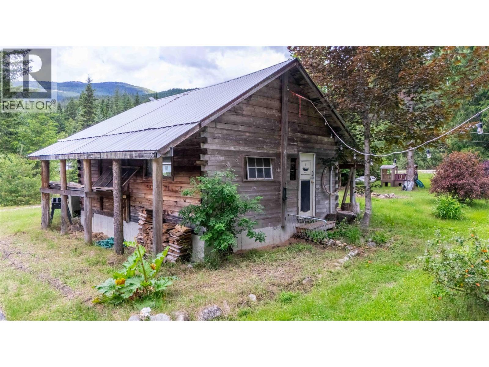 4752 Lybarger Road, Malakwa, British Columbia  V0E 2J0 - Photo 39 - 10392198