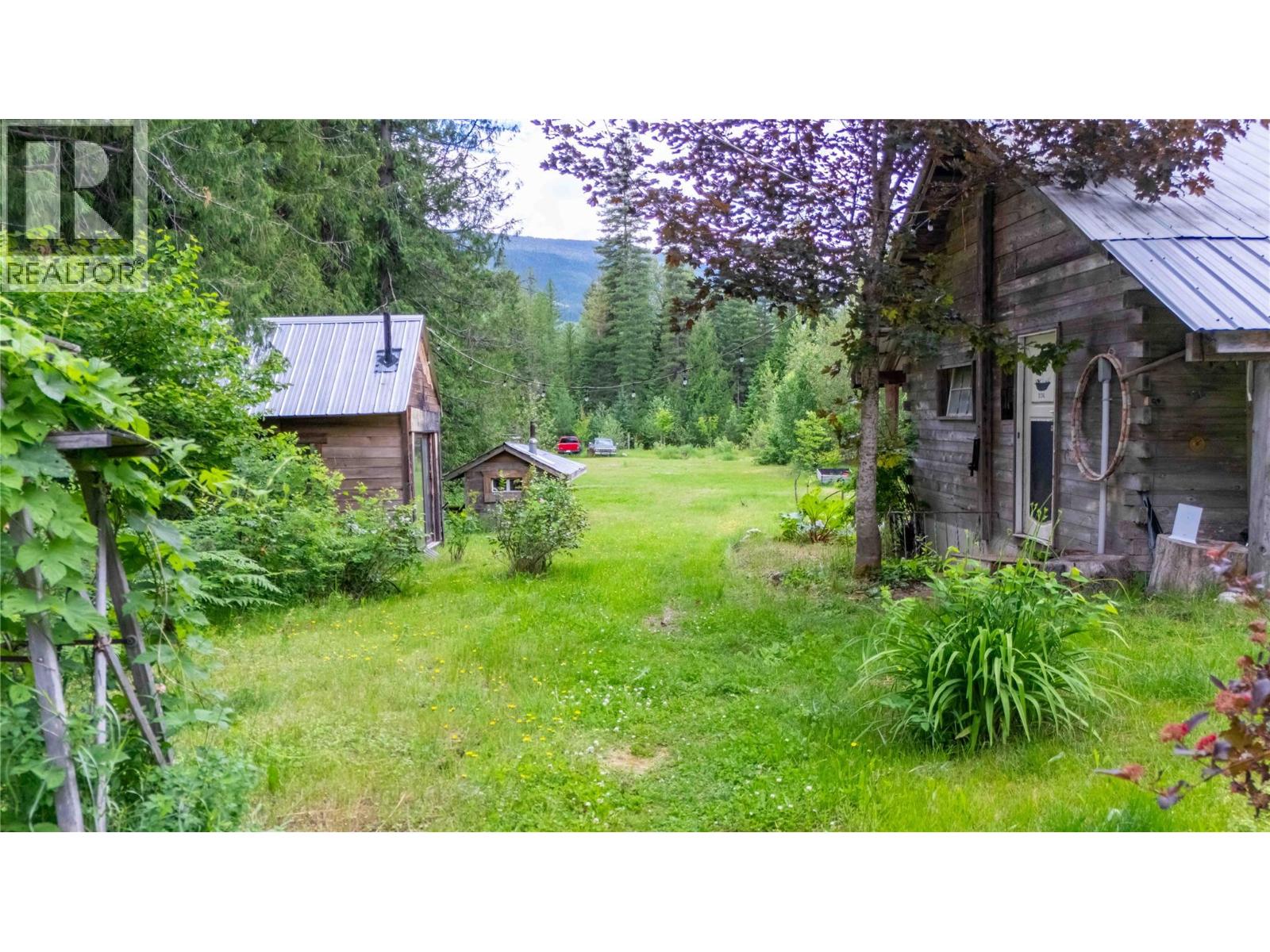 4752 Lybarger Road, Malakwa, British Columbia  V0E 2J0 - Photo 37 - 10392198