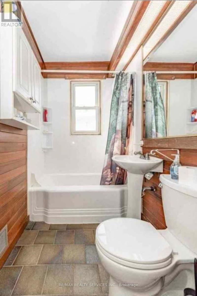 245 Haddon Ave Avenue, Hamilton, Ontario  L8S 1X9 - Photo 9 - X13472600
