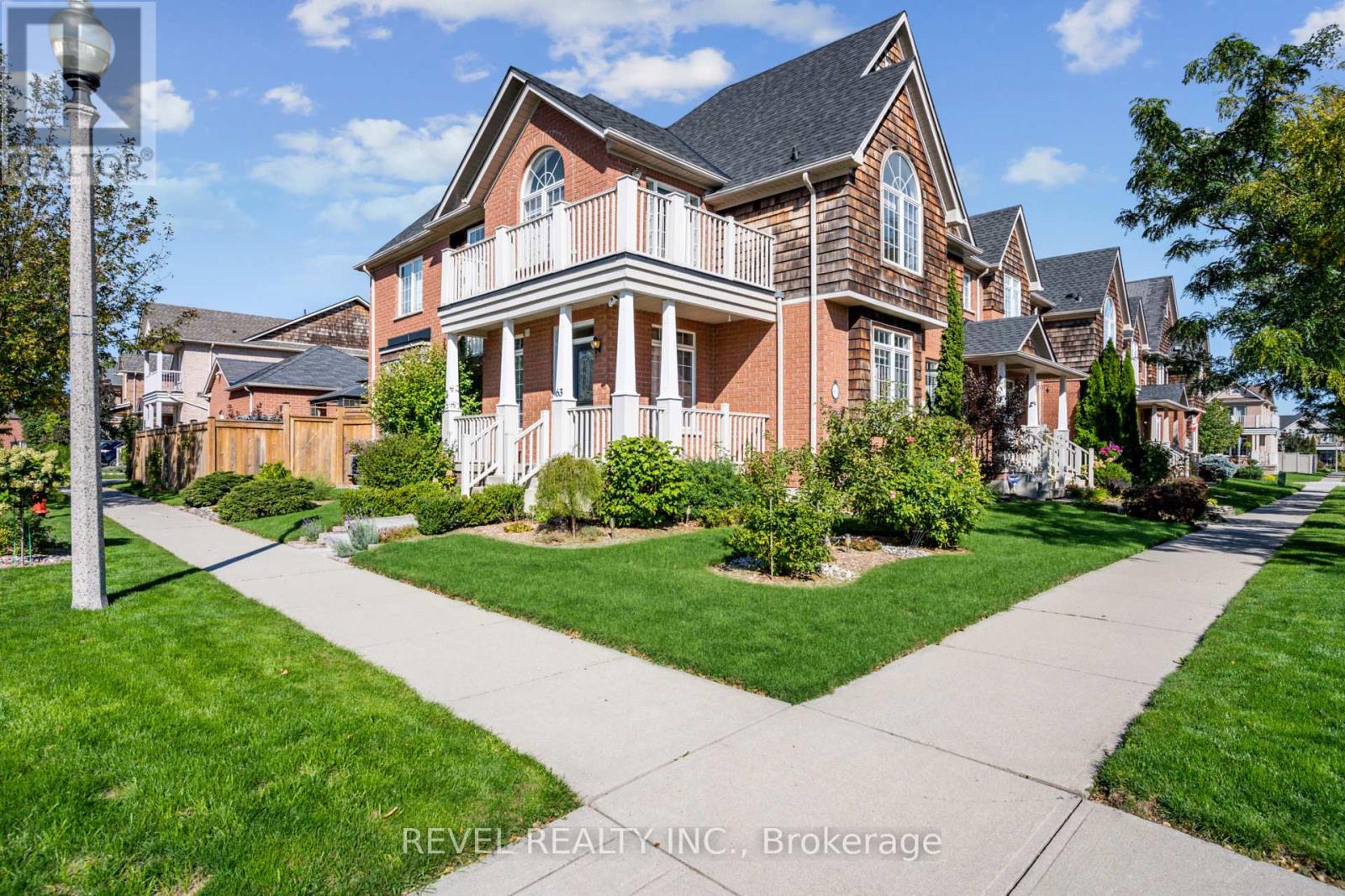63 Westhampton Way, Hamilton, Ontario L8E 6C6 - Photo 2 - X13472816