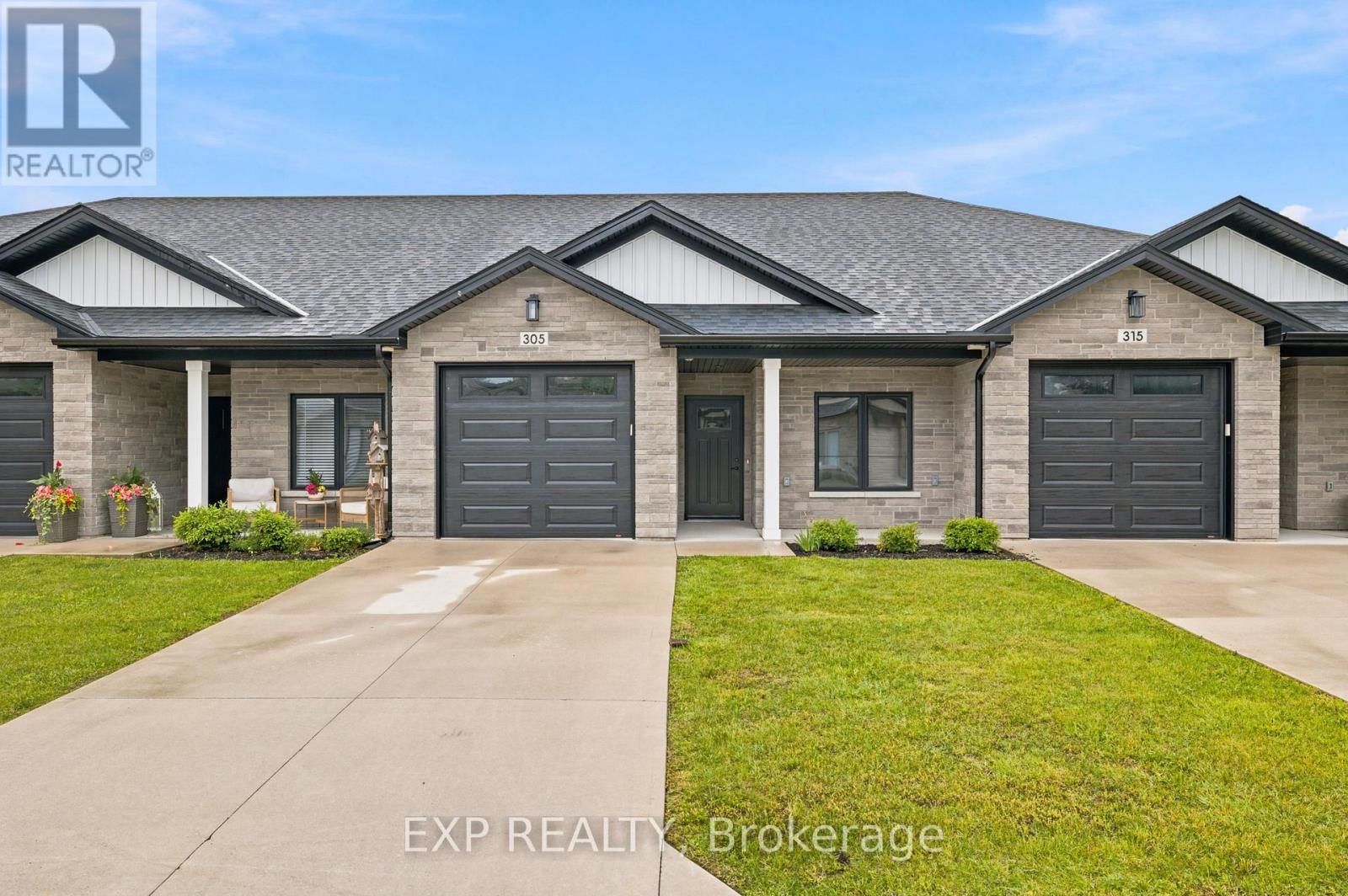 305 Henry Street S, Minto, Ontario  N0G 2P0 - Photo 3 - X13472976