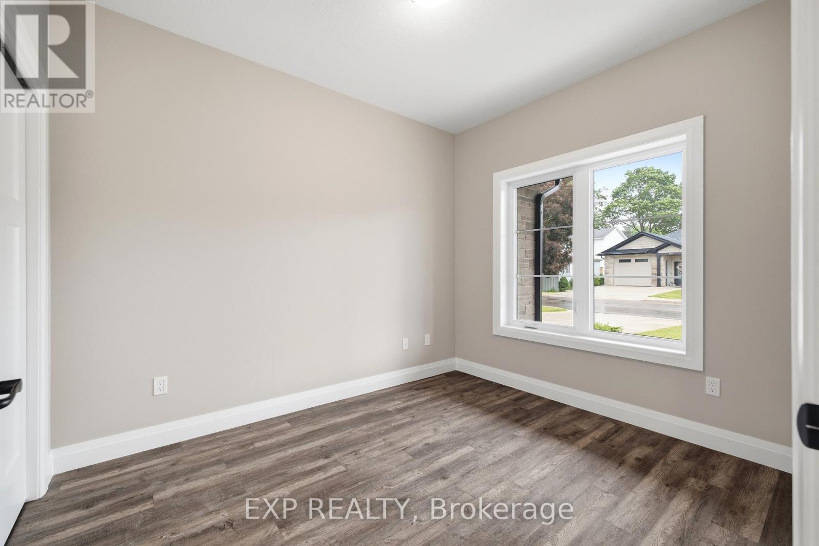 305 Henry Street S, Minto, Ontario  N0G 2P0 - Photo 19 - X13472976