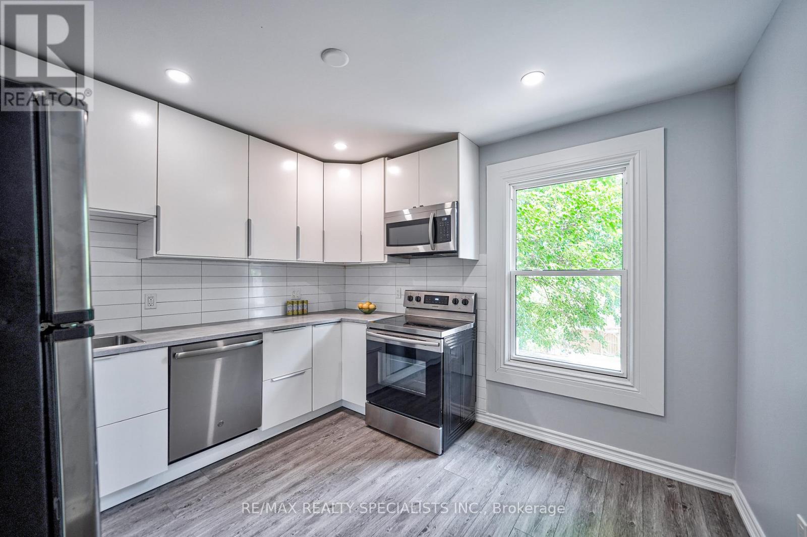 108 Victoria Avenue N, Hamilton, Ontario  L8L 5E5 - Photo 19 - X13473090