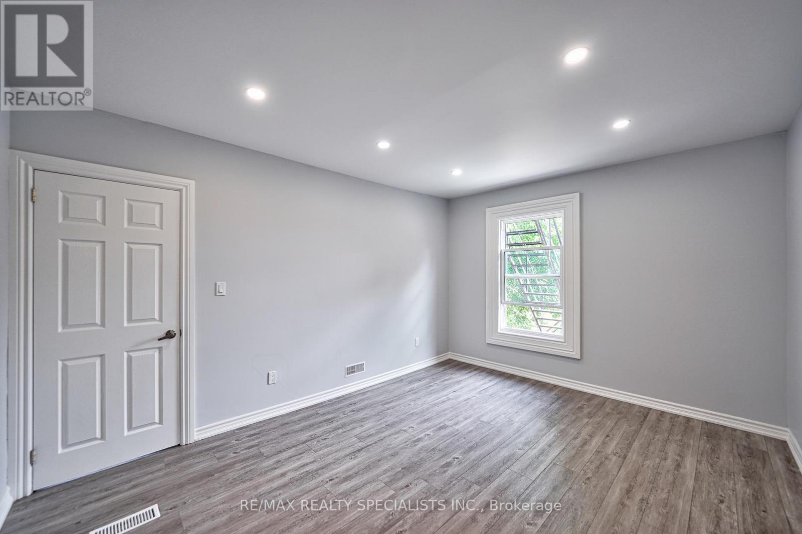 108 Victoria Avenue N, Hamilton, Ontario  L8L 5E5 - Photo 17 - X13473090
