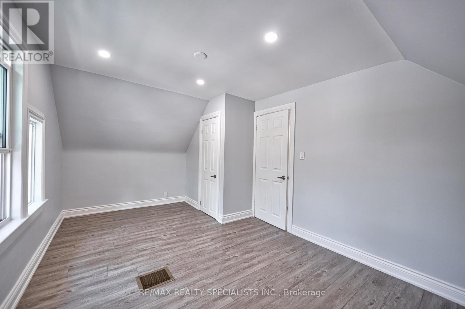 108 Victoria Avenue N, Hamilton, Ontario  L8L 5E5 - Photo 26 - X13473090