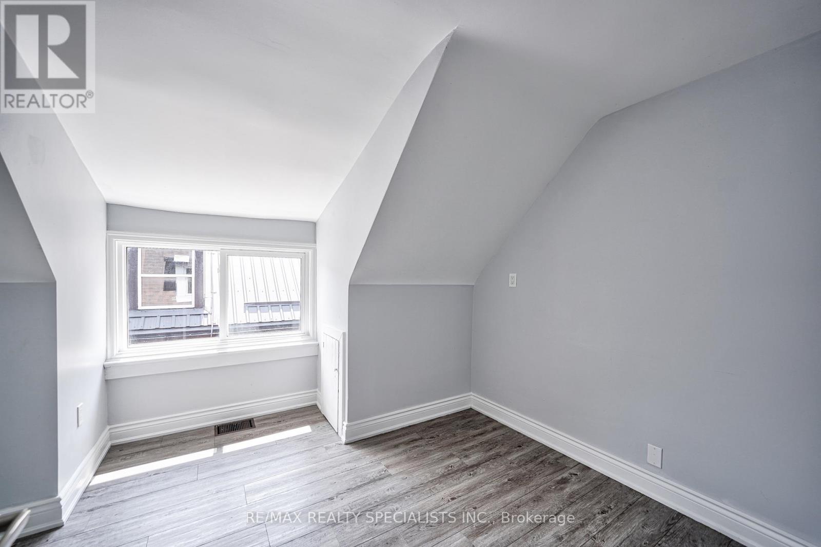 108 Victoria Avenue N, Hamilton, Ontario  L8L 5E5 - Photo 29 - X13473090