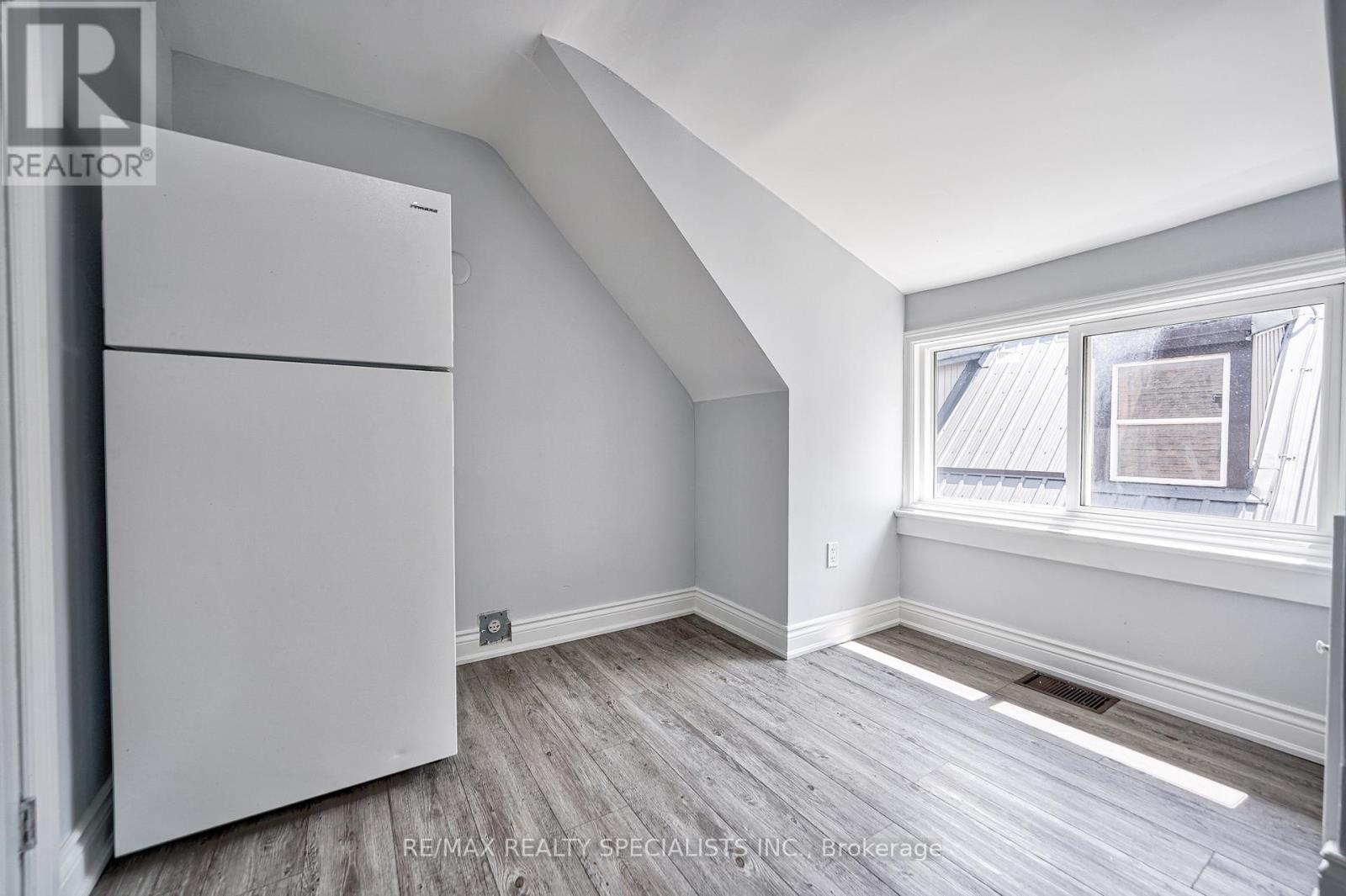 108 Victoria Avenue N, Hamilton, Ontario  L8L 5E5 - Photo 30 - X13473090