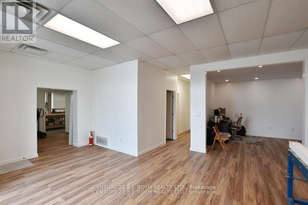240 9th Avenue E, Owen Sound, Ontario  N4K 2A3 - Photo 10 - X13473456