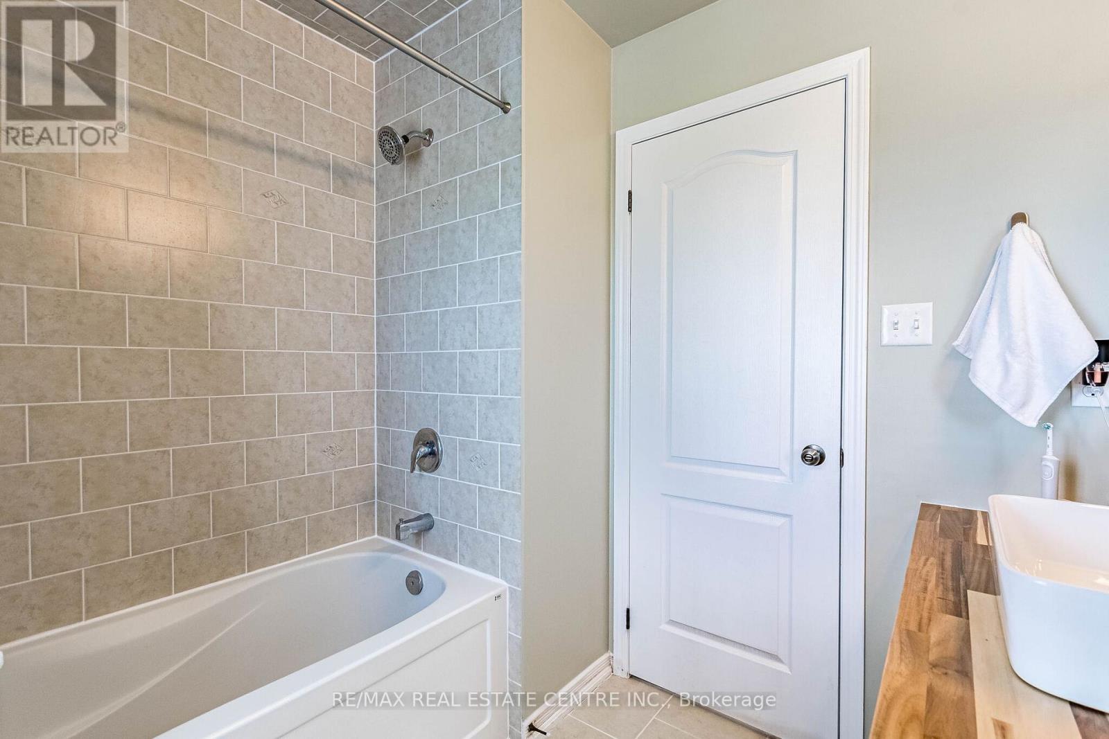 78 Lambert Crescent, Brantford, Ontario  N3T 0E9 - Photo 34 - X13473322