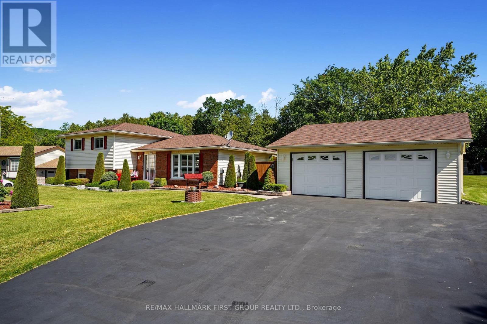 8266 Albert Court, Hamilton Township, Ontario  K9A 4J7 - Photo 2 - X13473328