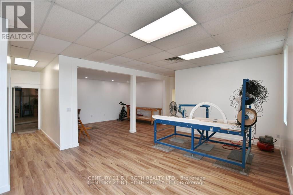 240 9th Avenue E, Owen Sound, Ontario  N4K 2A3 - Photo 9 - X13473456