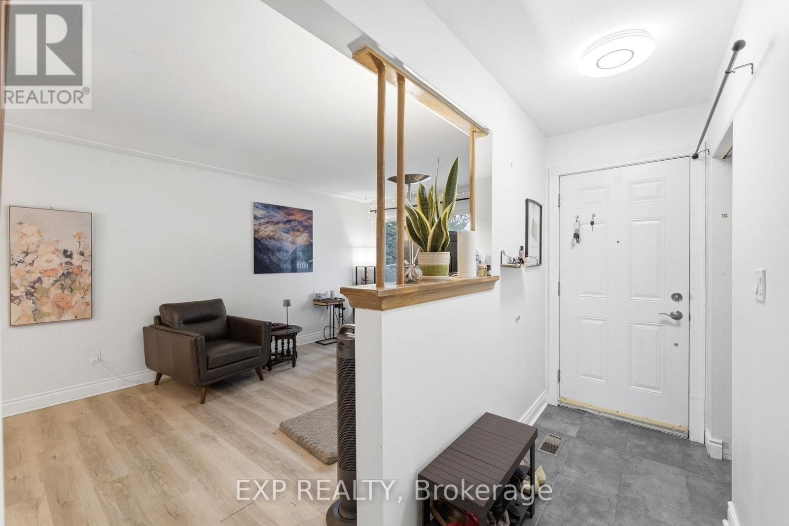 Main - 133 Kingslea Drive, Hamilton, Ontario  L8T 4A7 - Photo 3 - X13473534