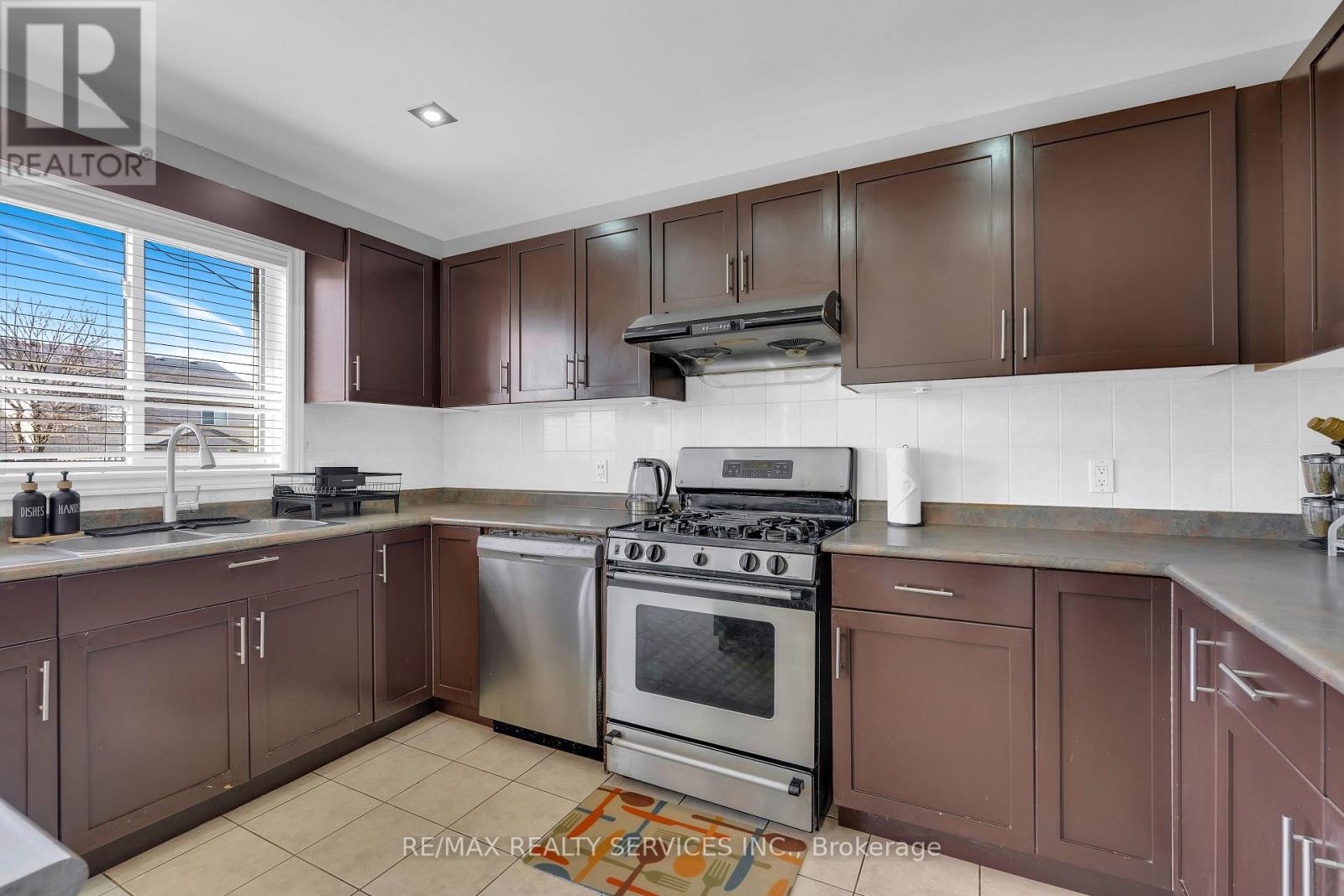 7009 Kalar Road, Niagara Falls, Ontario  L2H 3J6 - Photo 12 - X13473556