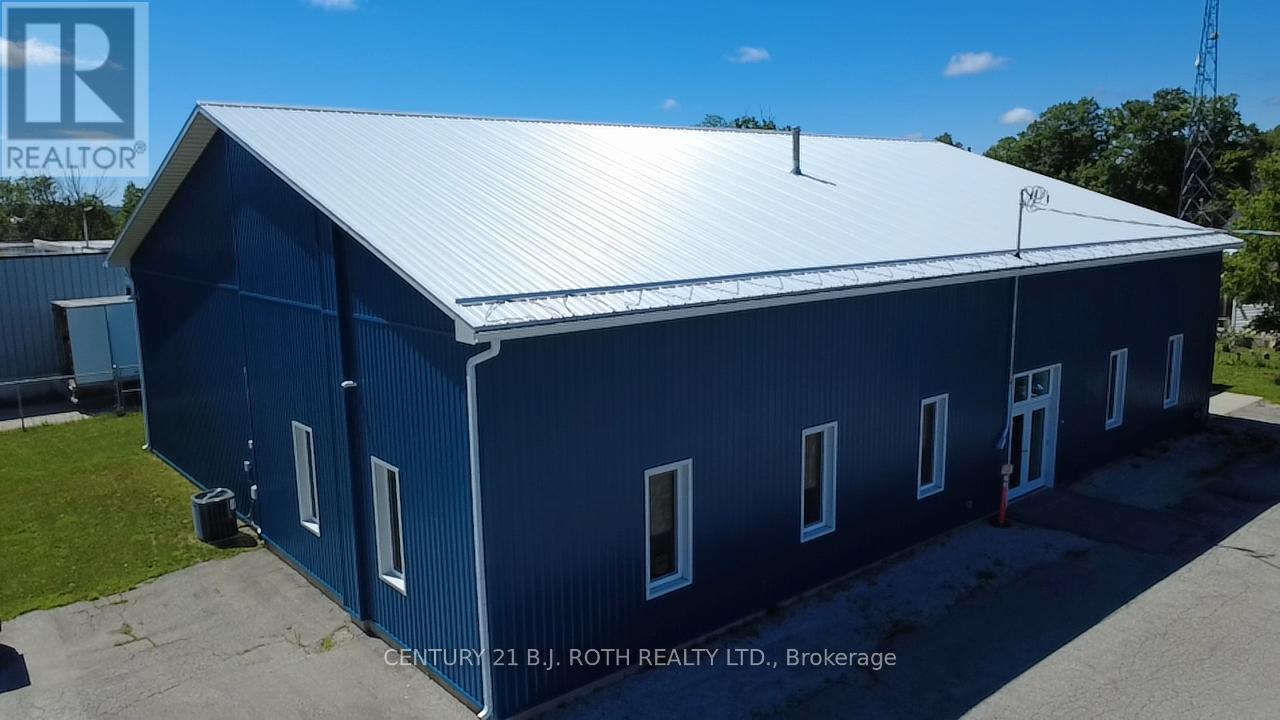 240 9th Avenue E, Owen Sound, Ontario  N4K 2A3 - Photo 3 - X13473456