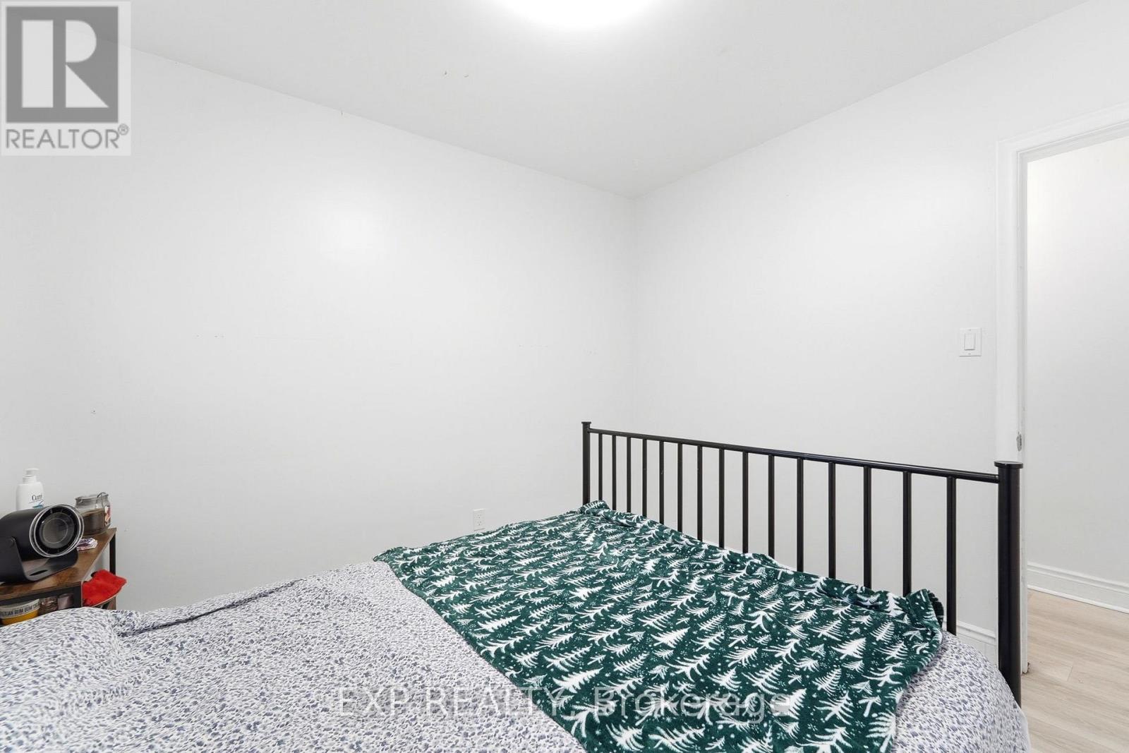 Main - 133 Kingslea Drive, Hamilton, Ontario  L8T 4A7 - Photo 15 - X13473534