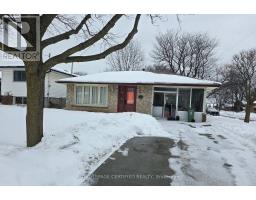 2 RIDEAU CRESCENT, Hamilton, Ontario