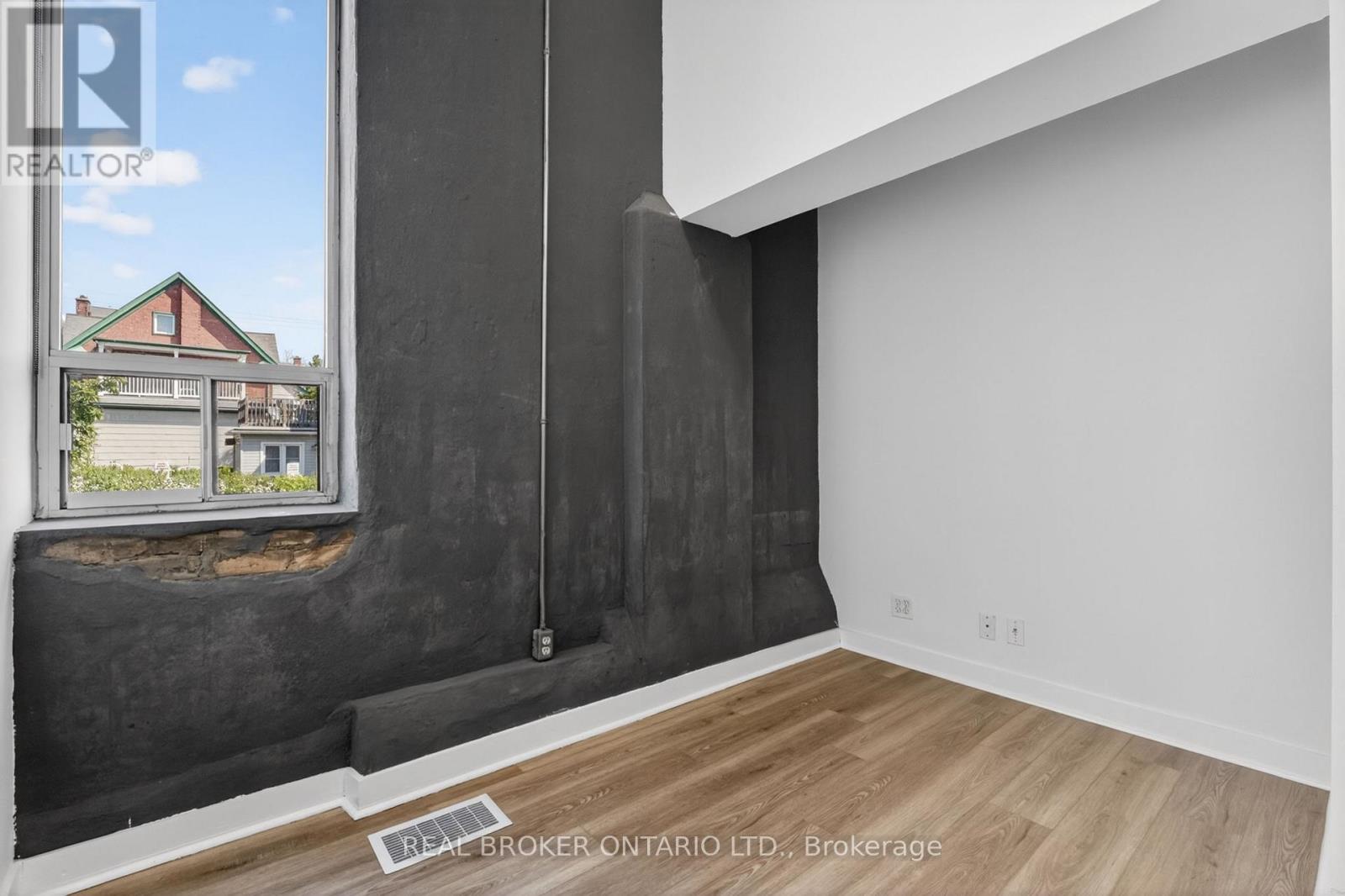 9 - 12 Bridgeport Road E, Waterloo, Ontario N2J 2J3 - Photo 19 - X13474352