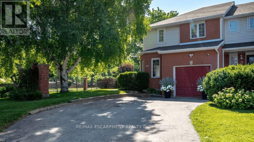 37 Walker Court, Grimsby, Ontario L3M 5J5 - Photo 5 - X13474502