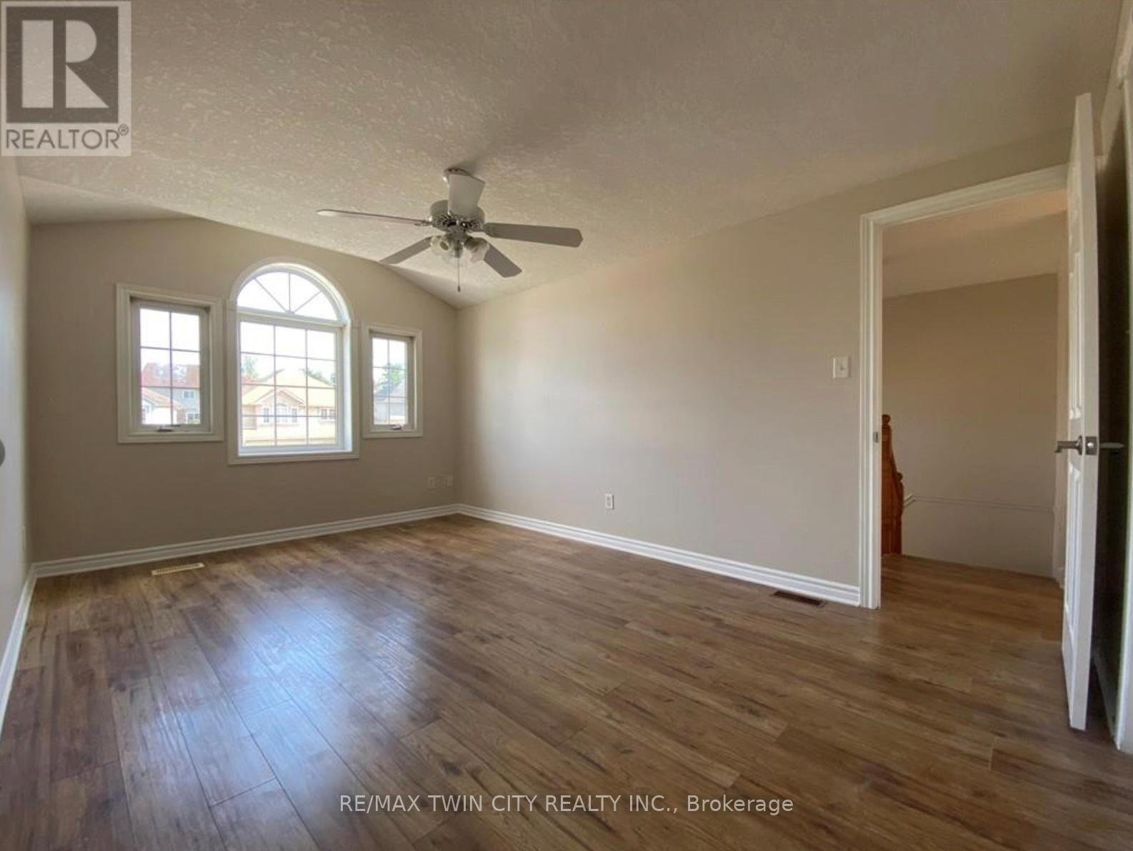 530 Peach Blossom Court, Kitchener, Ontario  N2E 3Z8 - Photo 12 - X13473620