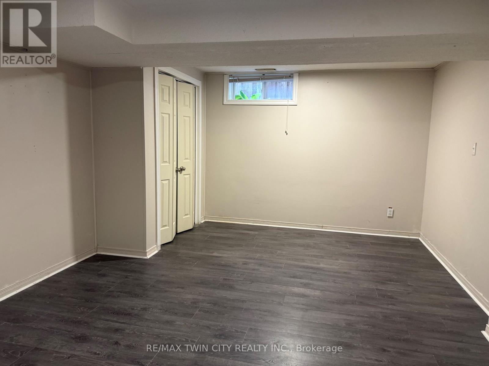 530 Peach Blossom Court, Kitchener, Ontario  N2E 3Z8 - Photo 22 - X13473620