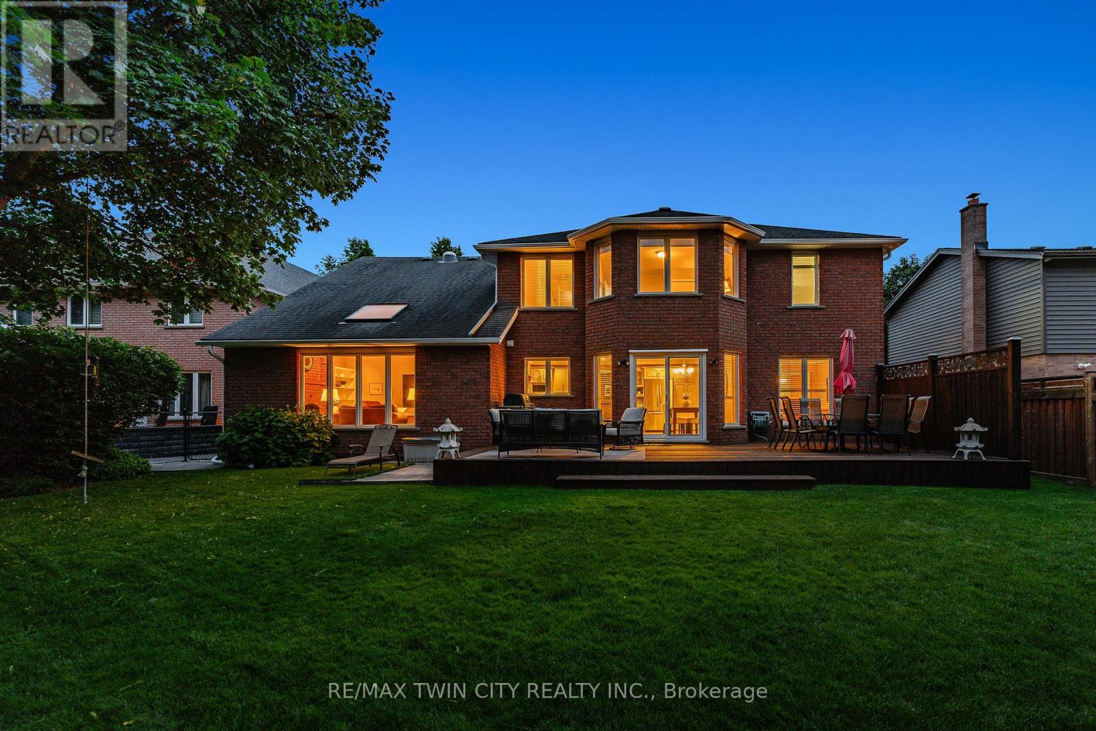 612 Stonebury Crescent, Waterloo, Ontario  N2K 3R1 - Photo 41 - X13474932