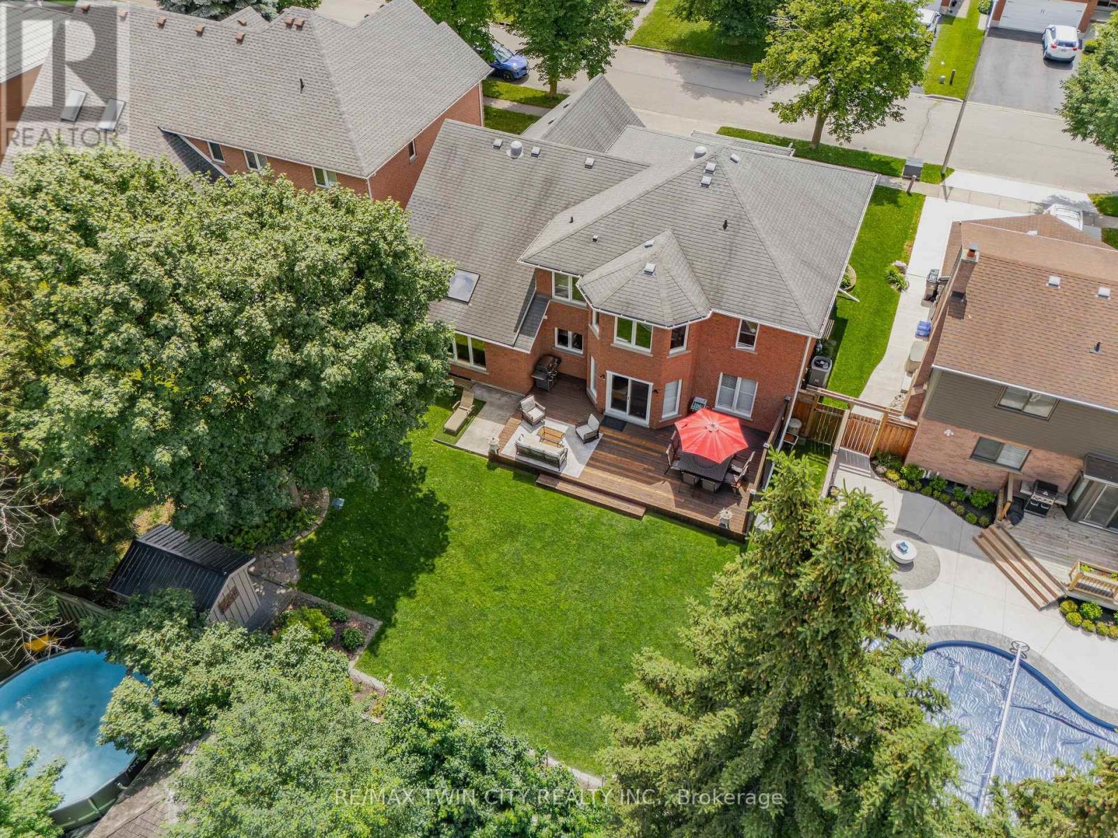 612 Stonebury Crescent, Waterloo, Ontario  N2K 3R1 - Photo 49 - X13474932