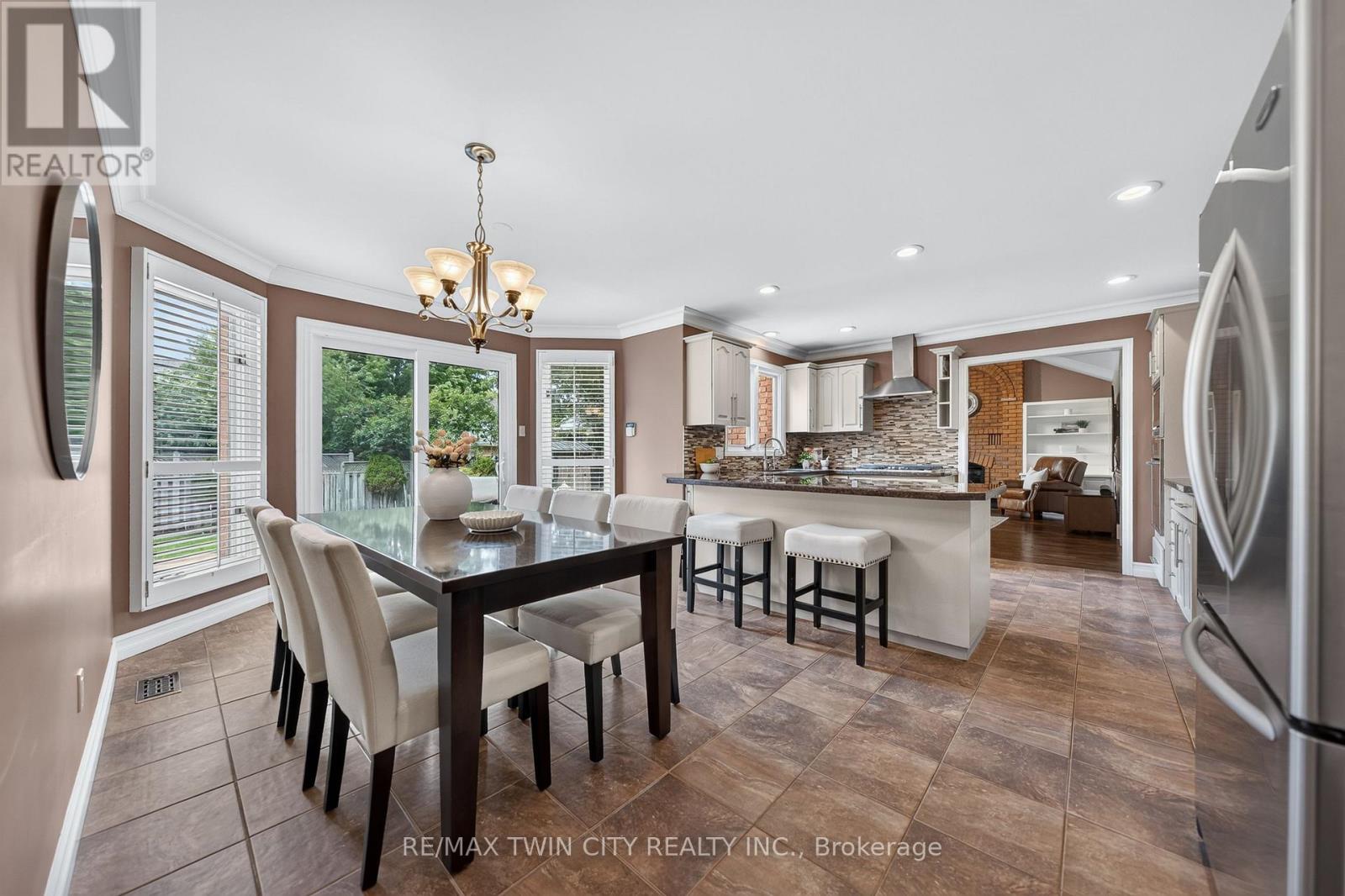 612 Stonebury Crescent, Waterloo, Ontario  N2K 3R1 - Photo 14 - X13474932