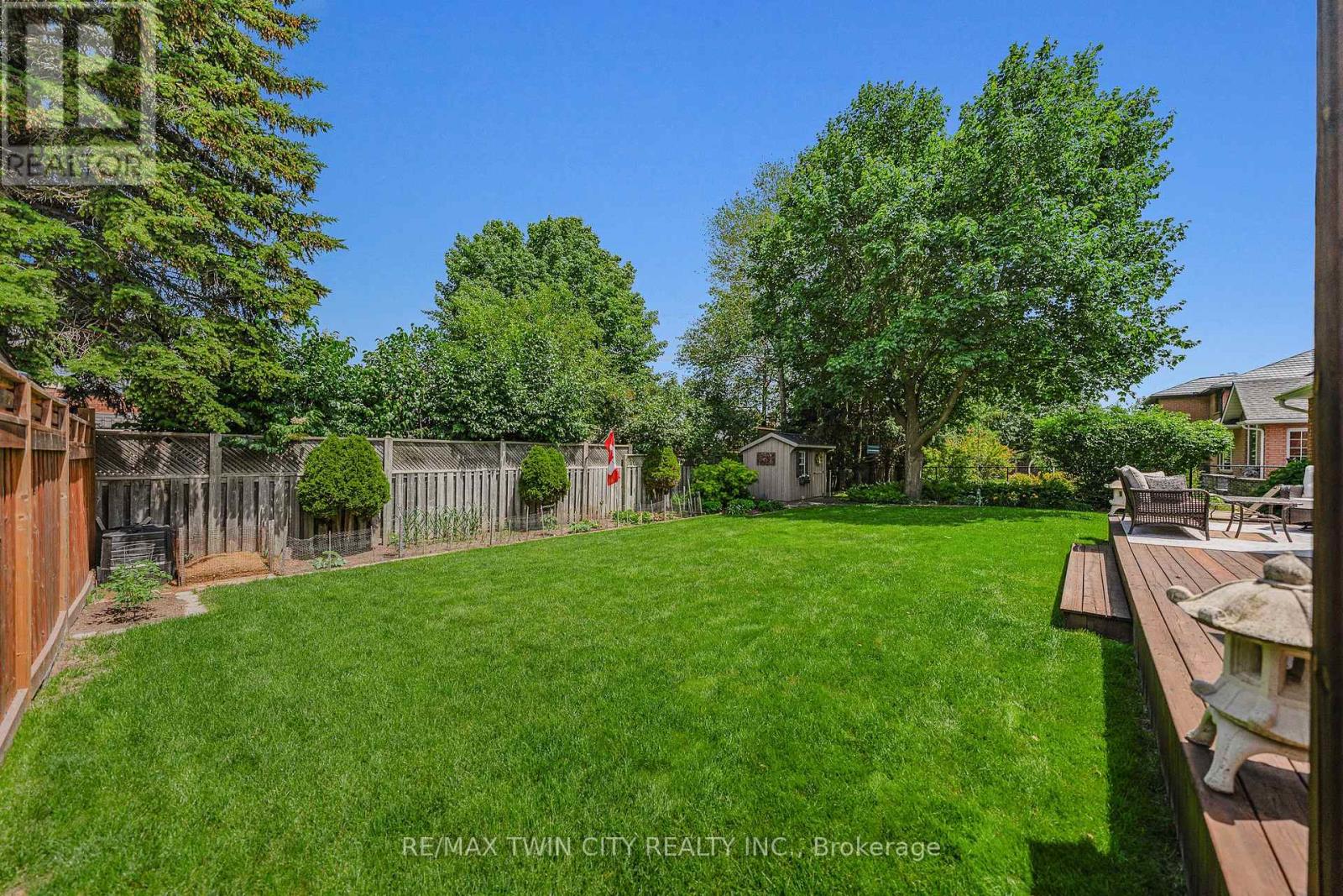 612 Stonebury Crescent, Waterloo, Ontario  N2K 3R1 - Photo 48 - X13474932