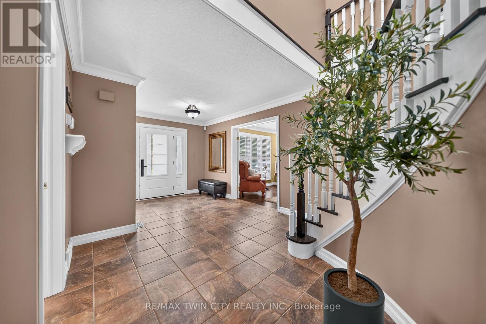 612 Stonebury Crescent, Waterloo, Ontario  N2K 3R1 - Photo 7 - X13474932