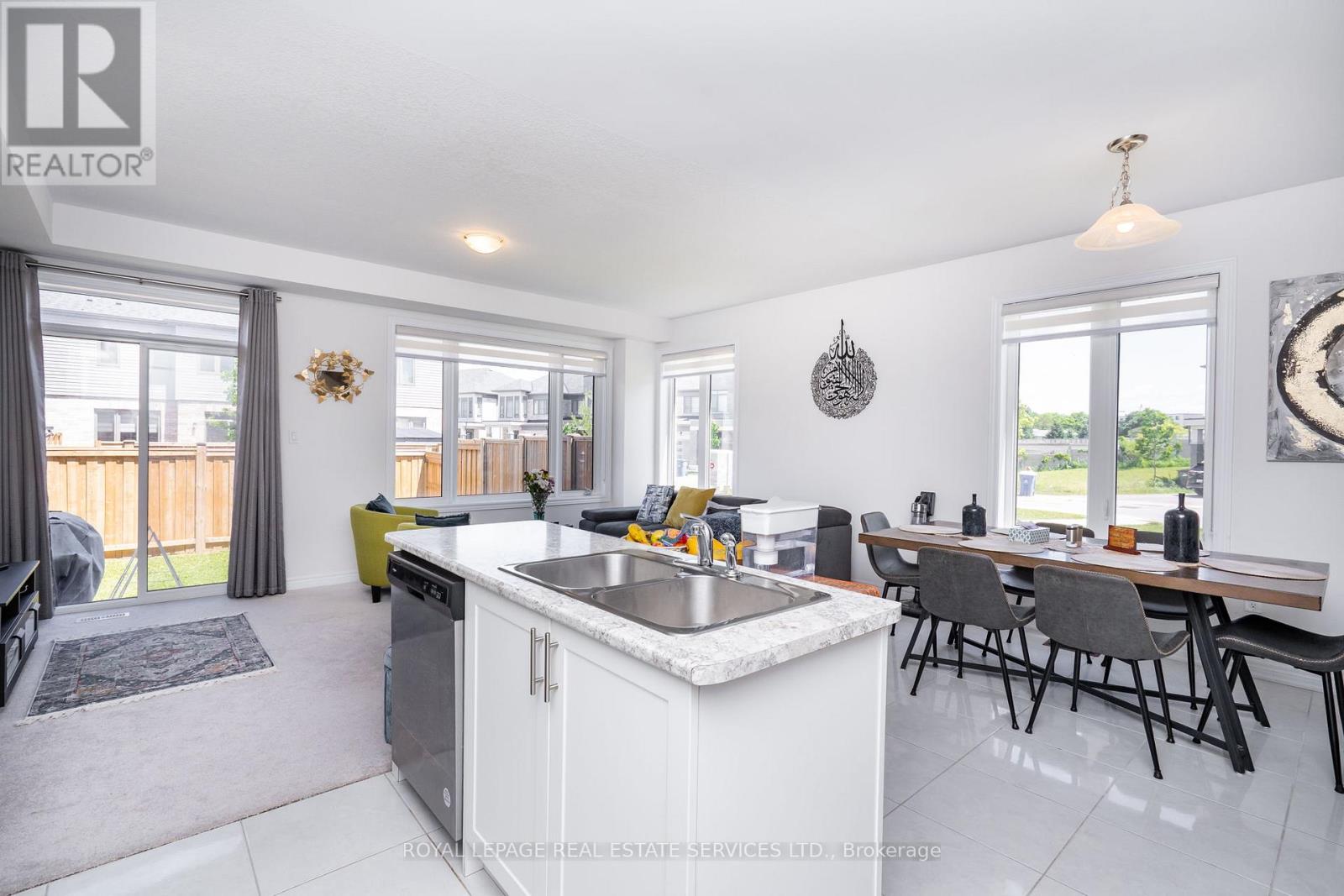 72 - 166 Deerpath Drive, Guelph, Ontario  N1K 0E2 - Photo 11 - X13475098